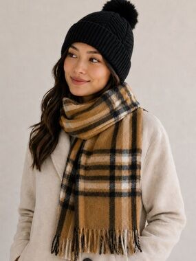 Steve Madden Beanie & Scarf Set Black Pom Beanie + Plaid Scarf NWT